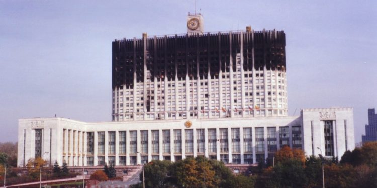 СОВЕТЫ и «советы»: к 30-летию расстрела Дома Советов