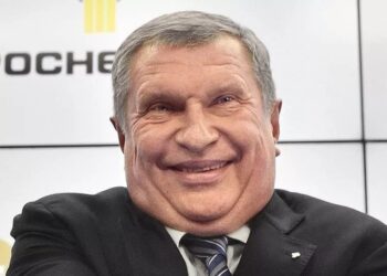 ЧТО НАМ НУЖНО? О ВОЛОНТЁРСКОМ ДВИЖЕНИИ В РФ И ПЛАНОВОЙ ЭКОНОМИКЕ В СССР